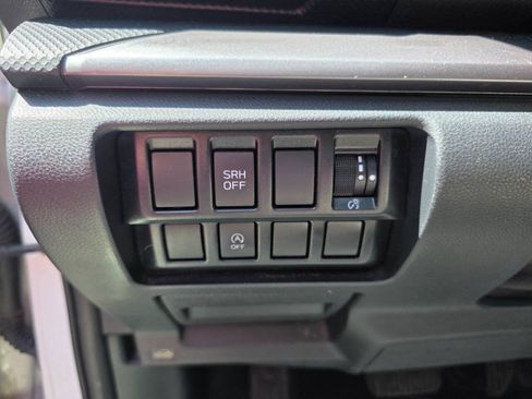 Used 2021 Subaru Forester Premium AWD/4WD image 16