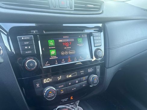 Used 2020 Nissan Rogue SL AWD/4WD image 15