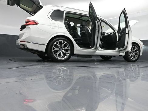 Used 2023 BMW X7 xDrive40i AWD/4WD image 58