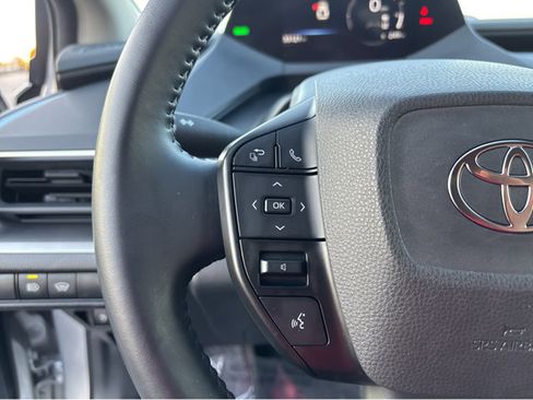 Used 2024 Toyota Prius LE image 26