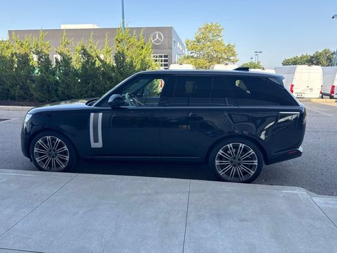 Certified 2024 Land Rover Range Rover SV AWD/4WD image 8