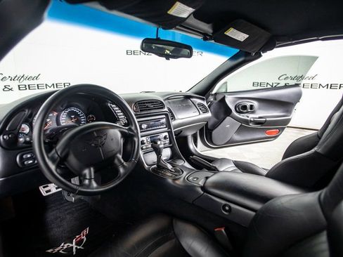 Used 1999 Chevrolet Corvette Base w/ Performance Handling Pkg image 19