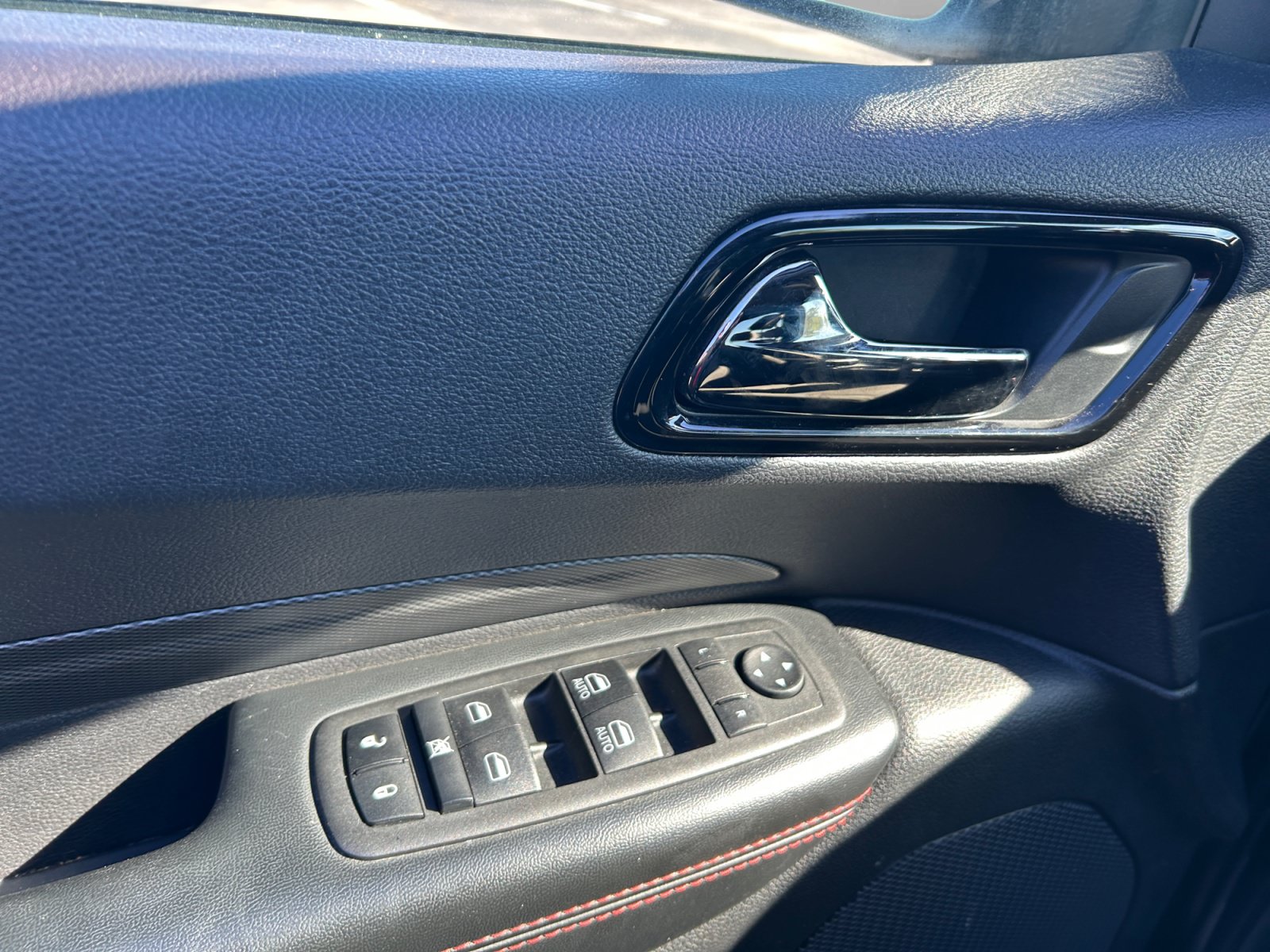 Used 2023 Dodge Durango GT AWD/4WD image 11