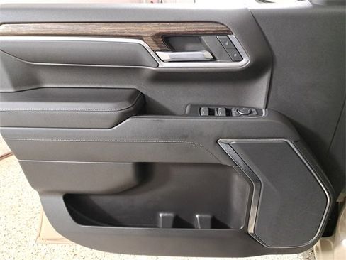 Used 2022 GMC Sierra 1500 Elevation w/ LPO, Elevation Black Package image 21