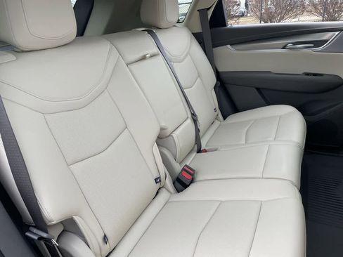 Certified 2025 Cadillac XT5 Premium Luxury w/ LPO, Floor Liner Package image 15