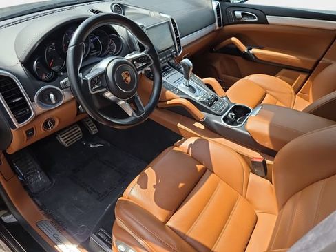 Used 2018 Porsche Cayenne GTS AWD/4WD image 19