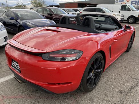 Used 2020 Porsche 718 Boxster S w/ Sport Chrono Package RWD image 11