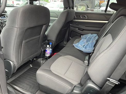 Used 2019 Ford Explorer XLT AWD/4WD image 6