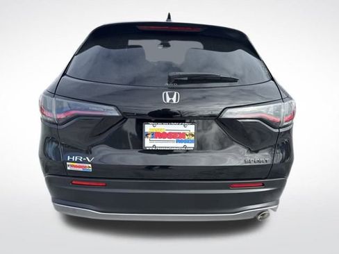 Certified 2025 Honda HR-V Sport image 4