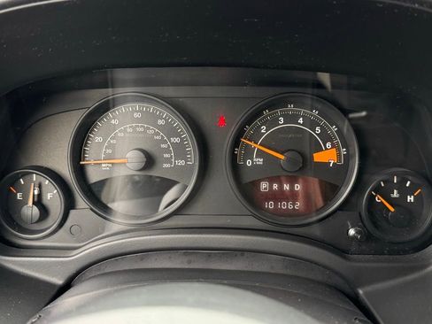 Used 2015 Jeep Patriot Latitude image 23