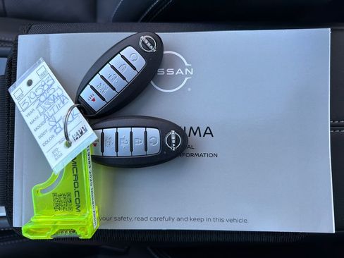 Used 2025 Nissan Altima 2.5 SL image 38