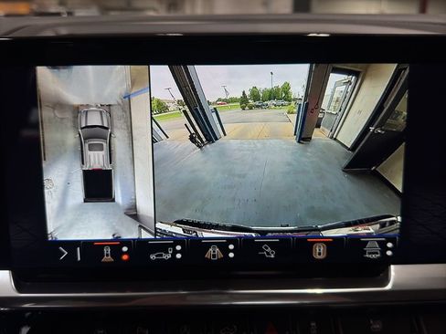 New 2026 GMC Sierra 1500 SLT w/ SLT Premium Plus Package image 32