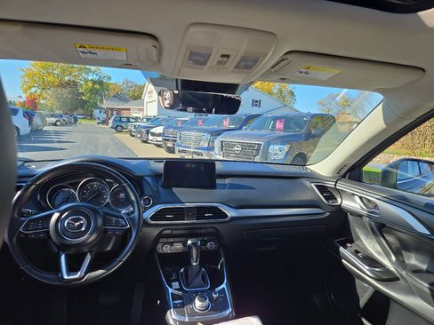 Used 2019 MAZDA CX-9 Touring w/ Touring Premium Package image 15