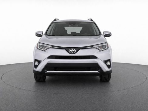 Used 2018 Toyota RAV4 XLE w/ Plus Extra Value Package AWD/4WD image 7