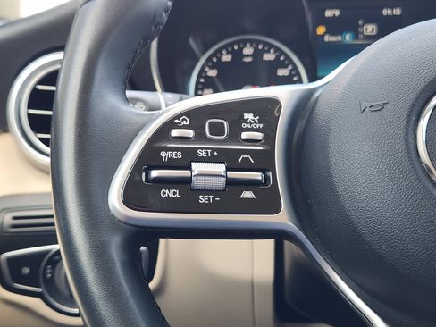 Certified 2022 Mercedes-Benz GLC 300 4MATIC image 28