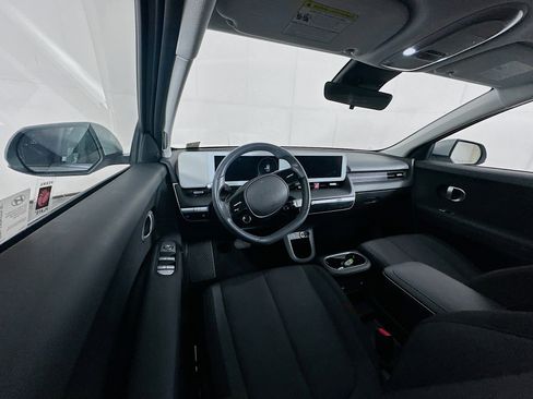 Used 2024 Hyundai Ioniq 5 SE image 18