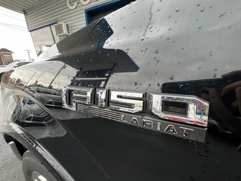 Used 2018 Ford F150 Lariat w/ Equipment Group 502A Luxury image 12