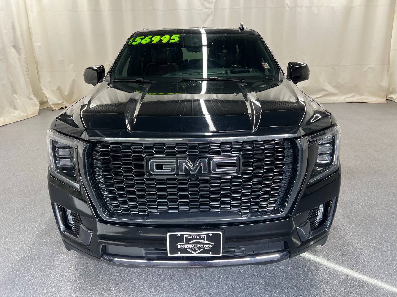 Used 2023 GMC Yukon Denali Ultimate AWD/4WD image 2