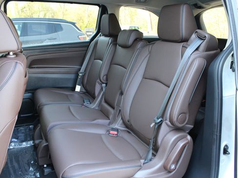 New 2026 Honda Odyssey Touring image 19