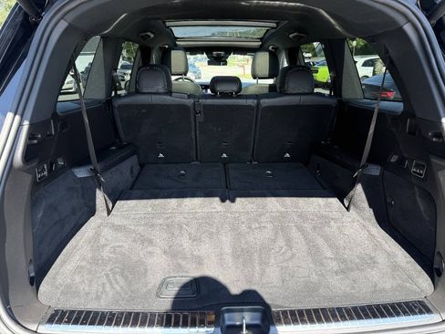 Used 2025 Mercedes-Benz GLS 450 4MATIC image 8