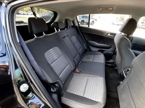 Used 2022 Kia Sportage LX w/ LX AWD Value Edition Package image 35