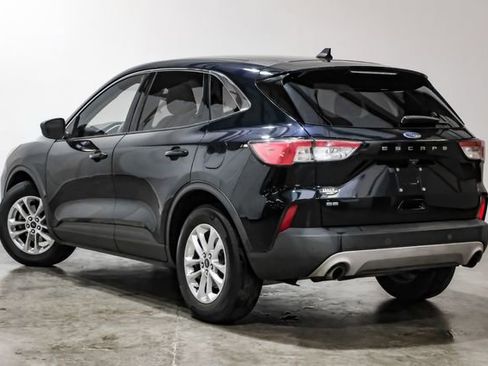 Used 2021 Ford Escape SE image 14