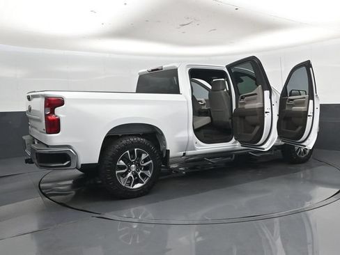 Used 2023 Chevrolet Silverado 1500 LT w/ Z71 Off-Road Package AWD/4WD image 57