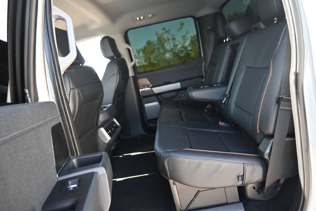 Used 2026 Ford F250 Lariat w/ Black Appearance Package AWD/4WD image 25