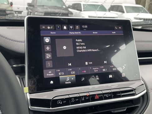 New 2026 Jeep Compass Limited image 37