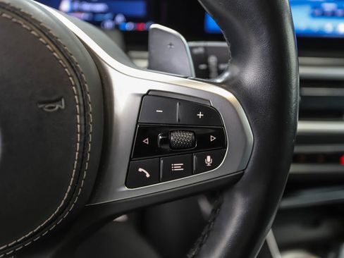 Used 2024 BMW X7 xDrive40i w/ Executive Package image 13