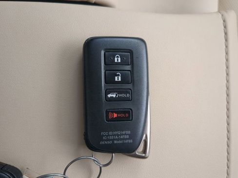 Used 2020 Lexus RX 350L Premium image 28