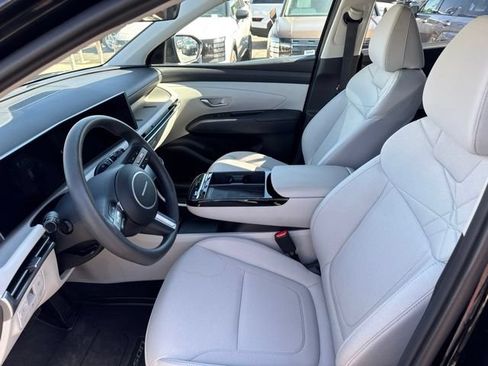 Used 2025 Hyundai Tucson Blue AWD/4WD image 9