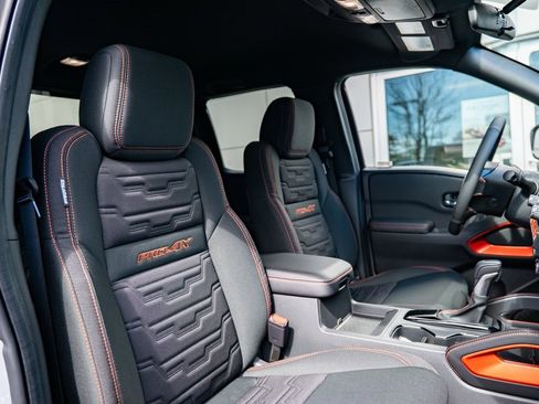 New 2025 Nissan Frontier PRO-4X image 22