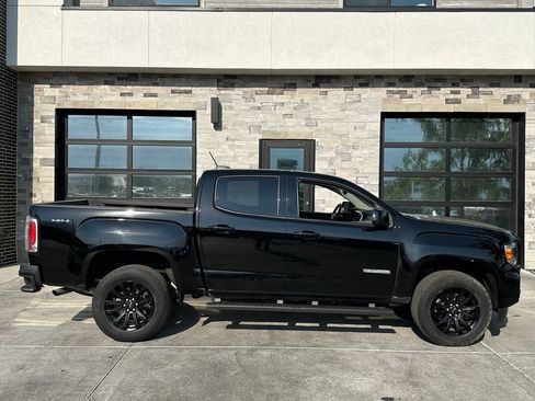 Used 2022 GMC Canyon Elevation w/ Trailering Package AWD/4WD image 2