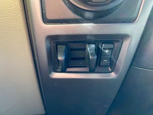 Used 2018 Ford F150 XLT w/ Trailer Tow Package image 17