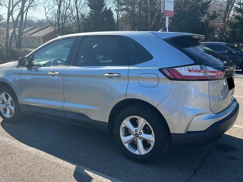 Used 2022 Ford Edge SE image 4