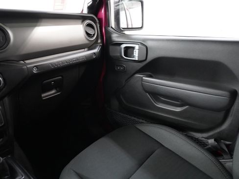 Used 2022 Jeep Wrangler Unlimited Sport AWD/4WD image 13