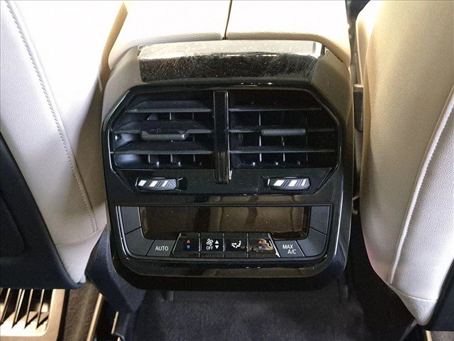 Certified 2024 BMW iX xDrive50 AWD/4WD image 18