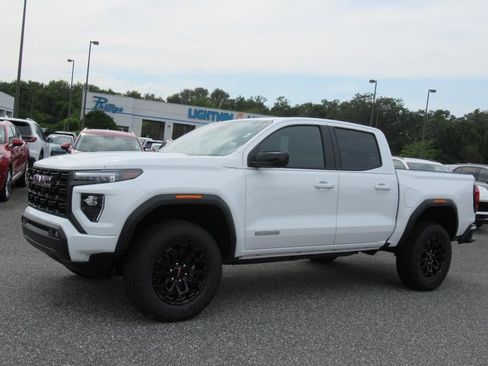 New 2026 GMC Canyon Elevation w/ Convenience Package image 3