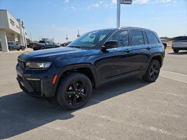 New 2026 Jeep Grand Cherokee Limited w/ Limited Altitude Package RWD image 32