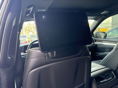 Used 2026 Cadillac Escalade Platinum Sport w/ LPO, ONYX Package image 26