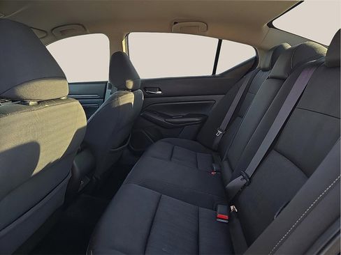 Used 2019 Nissan Altima 2.5 S image 9