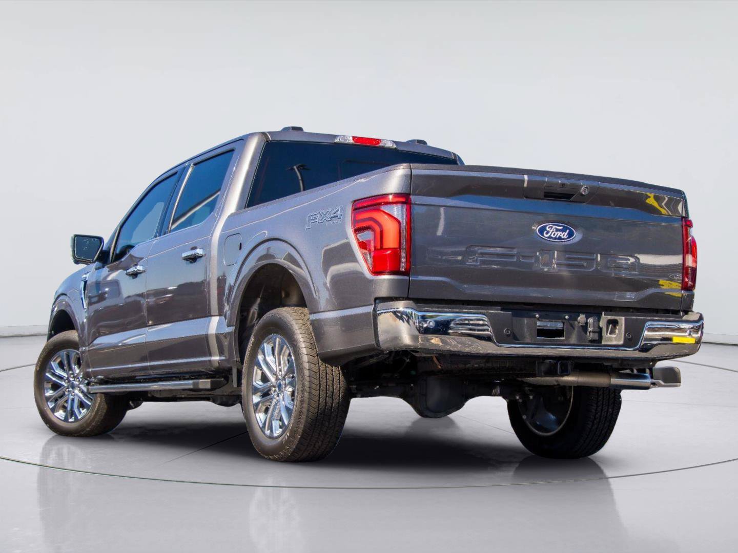Used 2025 Ford F150 Lariat w/ Equipment Group 501A Mid AWD/4WD image 4