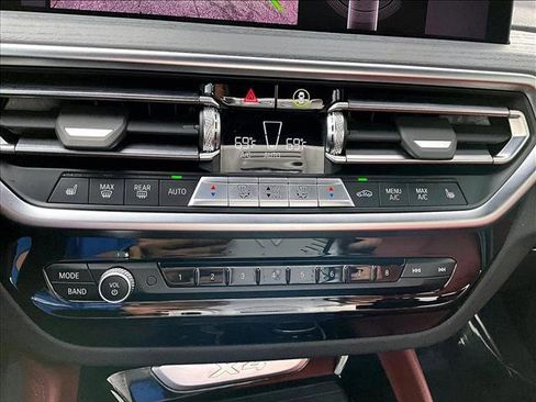 Used 2022 BMW X4 xDrive30i w/ Premium Package 2 image 24