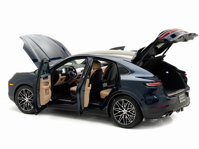 Certified 2026 Porsche Cayenne Coupe AWD/4WD image 31