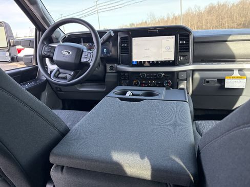 New 2026 Ford F350 XLT w/ XLT Premium Package AWD/4WD image 28