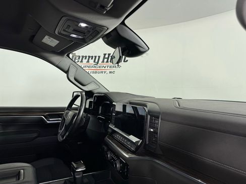 Used 2022 Chevrolet Silverado 1500 RST image 30