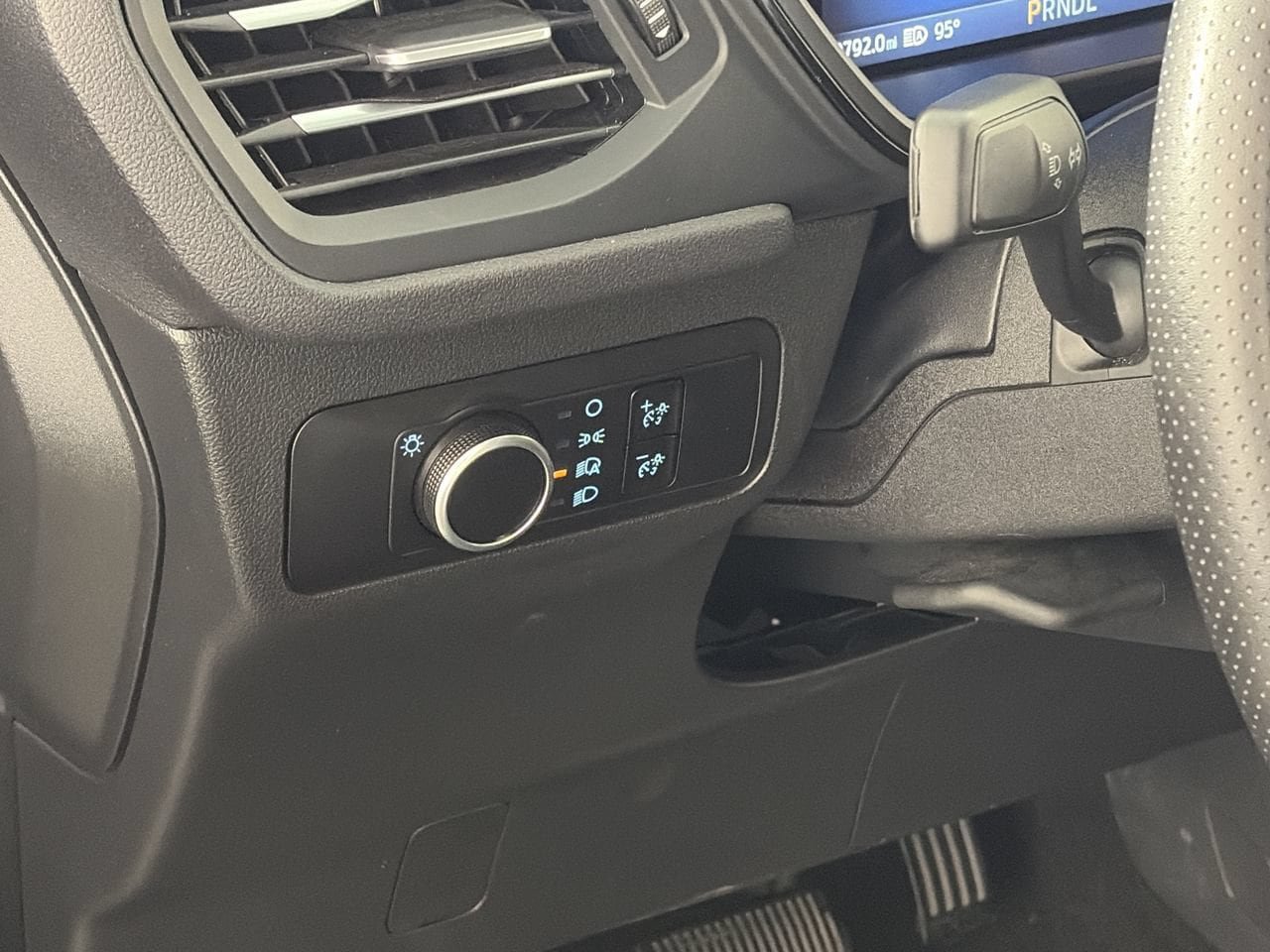 Used 2025 Ford Escape ST-Line AWD/4WD image 12