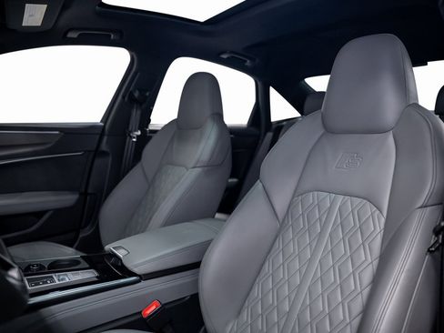 Used 2023 Audi S6 Prestige image 32