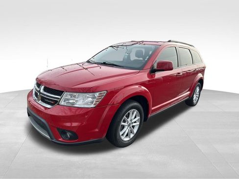 Used 2017 Dodge Journey SXT w/ Comfort/Convenience Group image 1